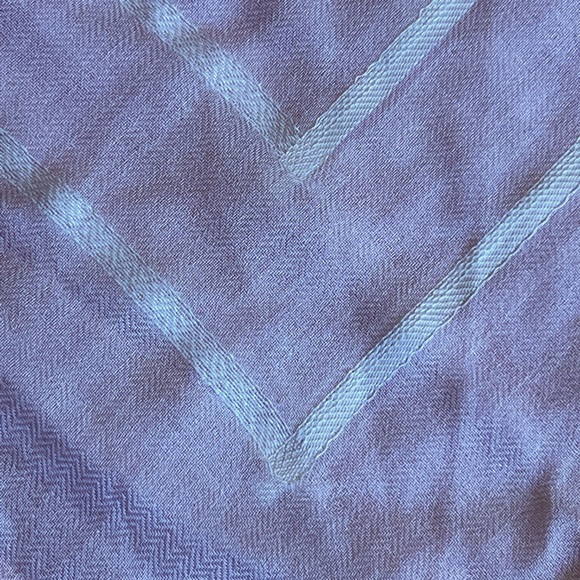 Light weight Scarf - Picture 2 of 2